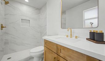 602 E OSAGE Ave, Apache Junction, AZ 85119