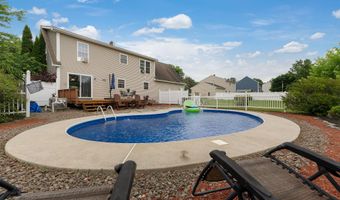 38 Fairview Ave, Auburn, ME 04210