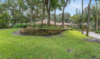 1895 HICKORY Ln, Atlantic Beach, FL 32233