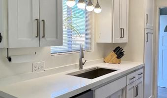 729 N Midway Dr, Escondido, CA 92027