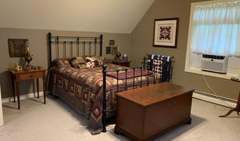 46 Club House Ln 9, Auburn, ME 04210