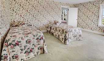 7 Jenckes Ct, Narragansett, RI 02882