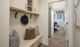 9046 S Shawnee Ct, Aurora, CO 80016