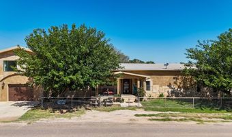 910 SW 4th St, Andrews, TX 79714