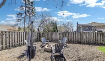 1523 N Patton Ave, Arlington Heights, IL 60004