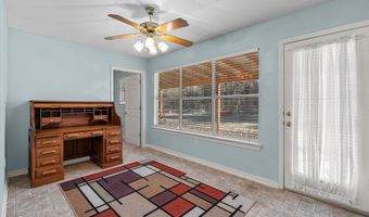 136 Scarborough Rd, Benton, LA 71006