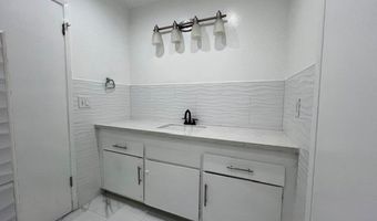 15420 S Stanford Ave, Compton, CA 90220