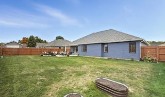 1603 Hickory Holw, Auburn, IN 46706