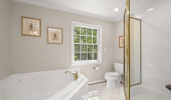 11836 HUNTING RIDGE Ct, Potomac, MD 20854