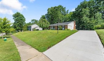 300 Chatham Dr, Aurora, OH 44202