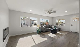 7102 San Bartolo St 11, Carlsbad, CA 92011