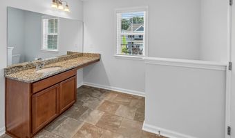 648 Millsgate Cir, Boiling Springs, SC 29316