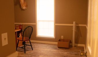 1805 Apache Dr, Albertville, AL 35950