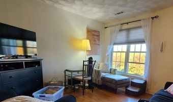 15 Saw Mill Dr 303, North Kingstown, RI 02852
