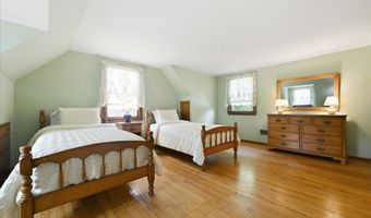 144 Hughes Pl, Albertson, NY 11507