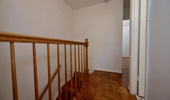 656 AZALEA Dr 4-656, Rockville, MD 20850