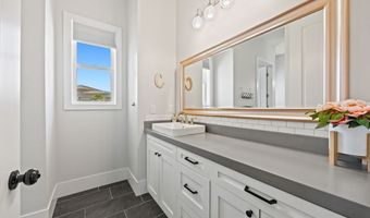 5865 Egan Crest Dr, Las Vegas, NV 89149