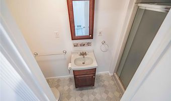 4165 E Texas Rd, Allentown, PA 18103