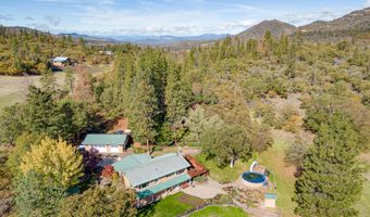 7811 Lost Creek Rd, Eagle Point, OR 97524