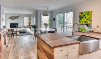 34 Devon Landing Dr, Amagansett, NY 11930