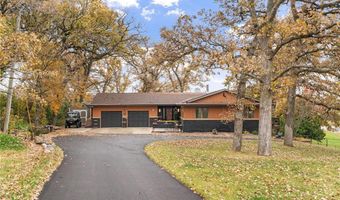 74500 240th St, Albert Lea, MN 56007