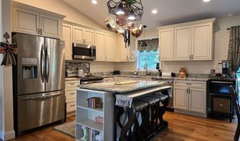 163 Morgan Ave, Johnston, RI 02919