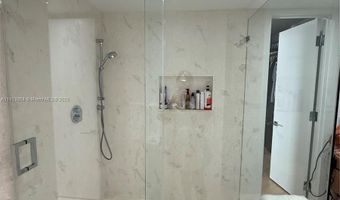 19500 E Turnberry Way 18D, Aventura, FL 33180