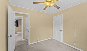 929 CRESTVIEW Ln, Adamsville, AL 35005