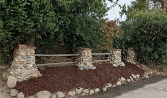 701 E Palm St, Altadena, CA 91001