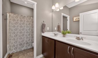 2113 NW Linwood Ct, Ankeny, IA 50023