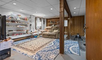 7 Laurel St, North Providence, RI 02911