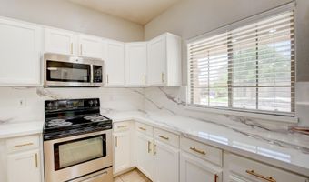 2043 N Holguin Way, Chandler, AZ 85225