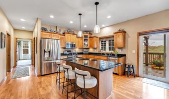 4006 ELKINS Rd, Amherst, WI 54406