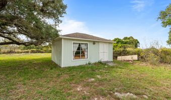 2453 Bentwood Ln, Aransas Pass, TX 78336