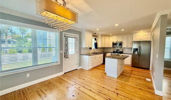52 Bedlow Ave, Newport, RI 02840