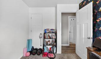 1990 Oak Leaf Dr, Adrian, MI 49221