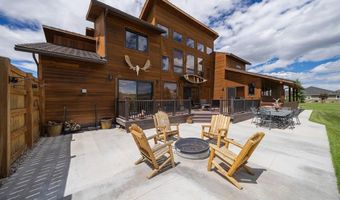 22 Liberty Ln, Cody, WY 82414