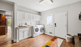 8901 POTOMAC STATION Ln, Potomac, MD 20854