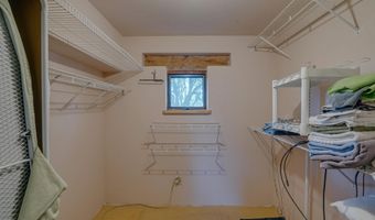 26 La Canada Rd, Arroyo Seco, NM 87514