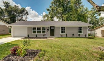 116 E Hadley St, Aurora, MO 65605