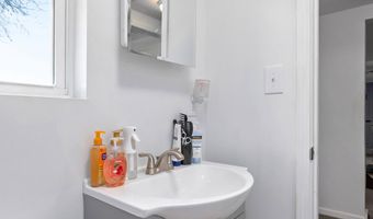 113 W Inwood St, Bethune, SC 29009