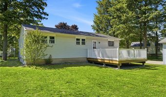 34 Crescent Dr, Akron, NY 14001