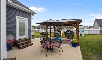 566 Hines Dr, Ayden, NC 28513