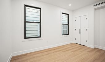 31 W 46TH St A, Bayonne, NJ 07002