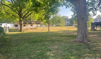 119 Pine St, Badin, NC 28009