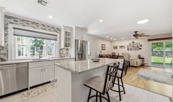 66 Harbor N, Amityville, NY 11701