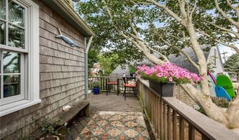 442 Dodge St, Block Island, RI 02807