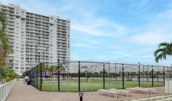 2851 NE 183rd St 817E, Aventura, FL 33160