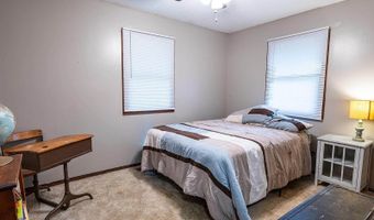 5 Autumn Rd, Arkansas City, KS 67005