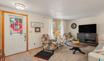 208 E Short St, Beresford, SD 57004